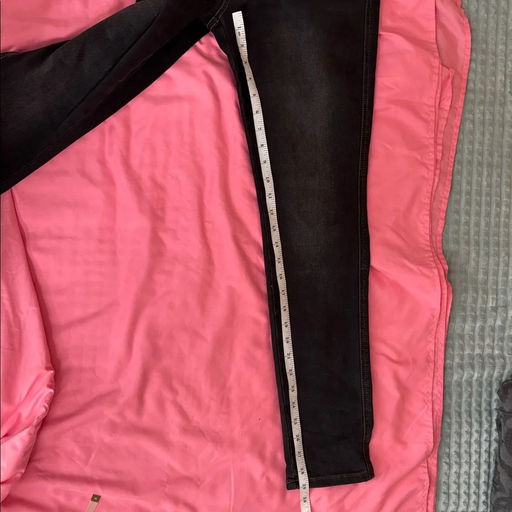 Judy Blue Black Denim Skinny Jeans with Contrast Stitching 13/31